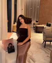 Axelle +971525590607